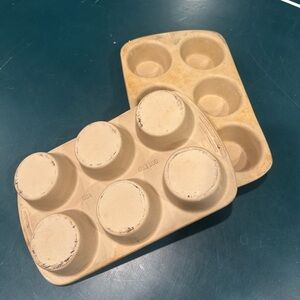 Pampered Chef | Family Heritage Stoneware Classics - 2 6 Cup Muffin Pans
